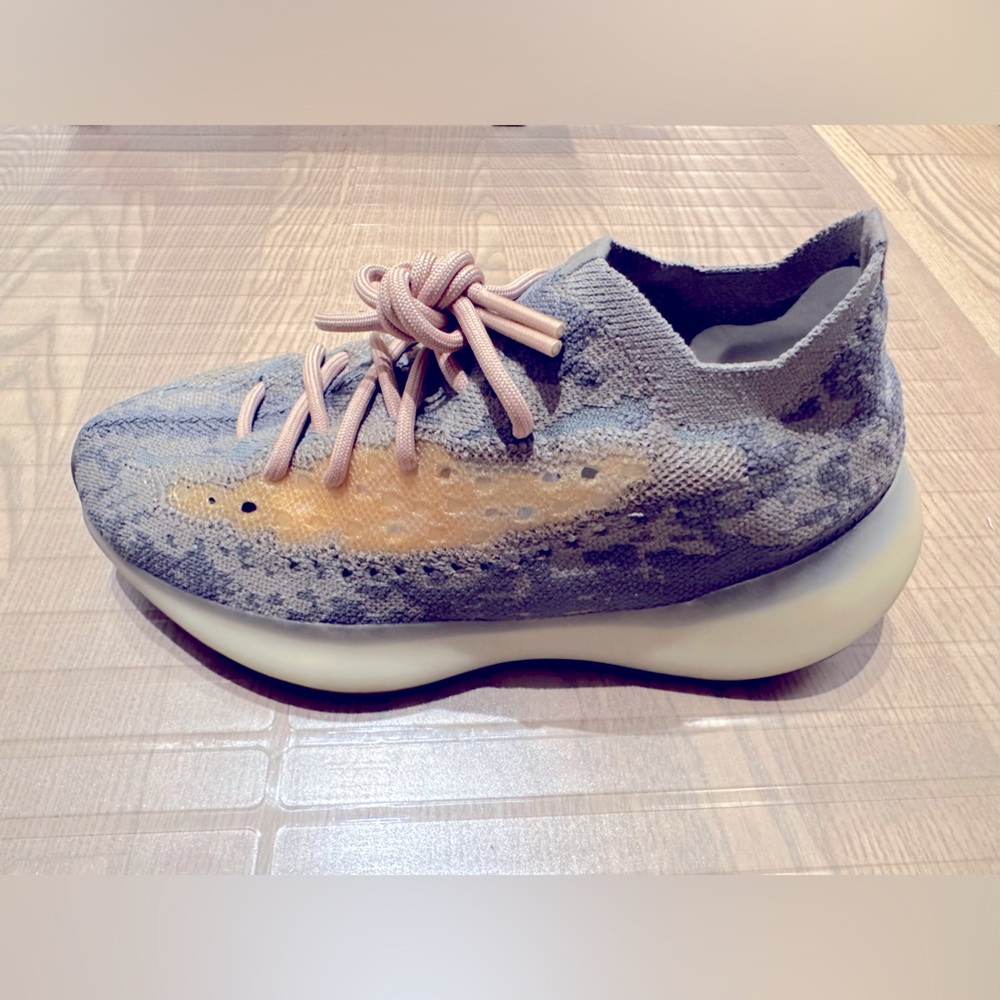 Yeezy Boost 380 Mist - Picture 2 of 16